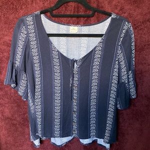 O’Neill crop peasant top with bell sleeve